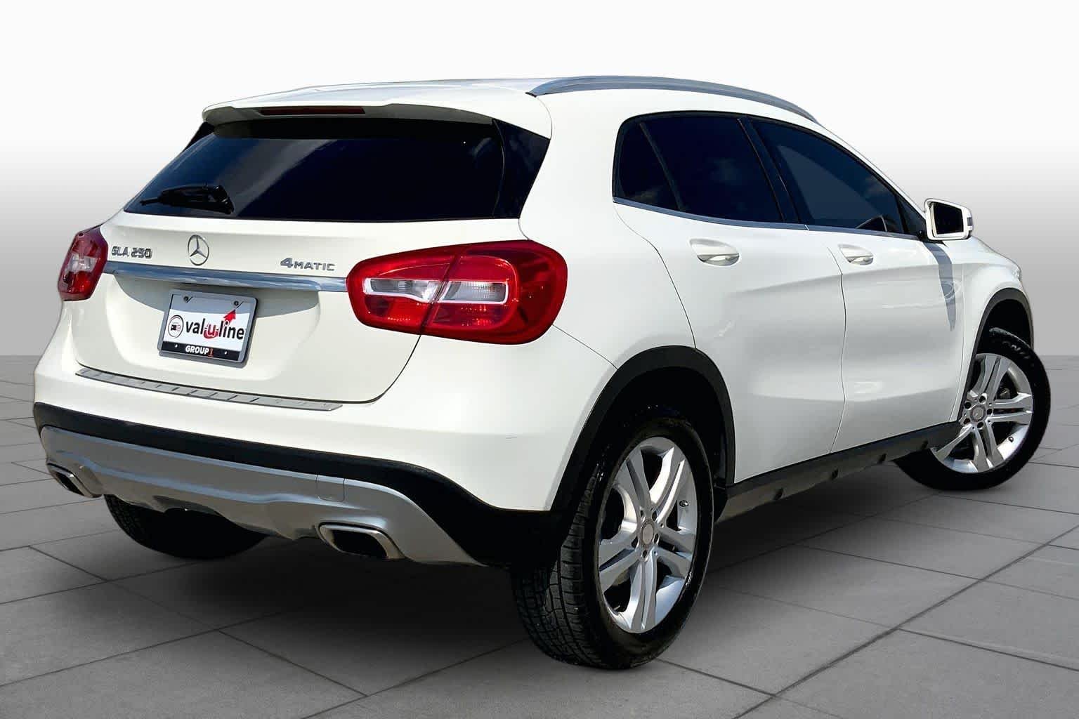 Used 2017 Cirrus White Mercedes-Benz GLA 250 image 13