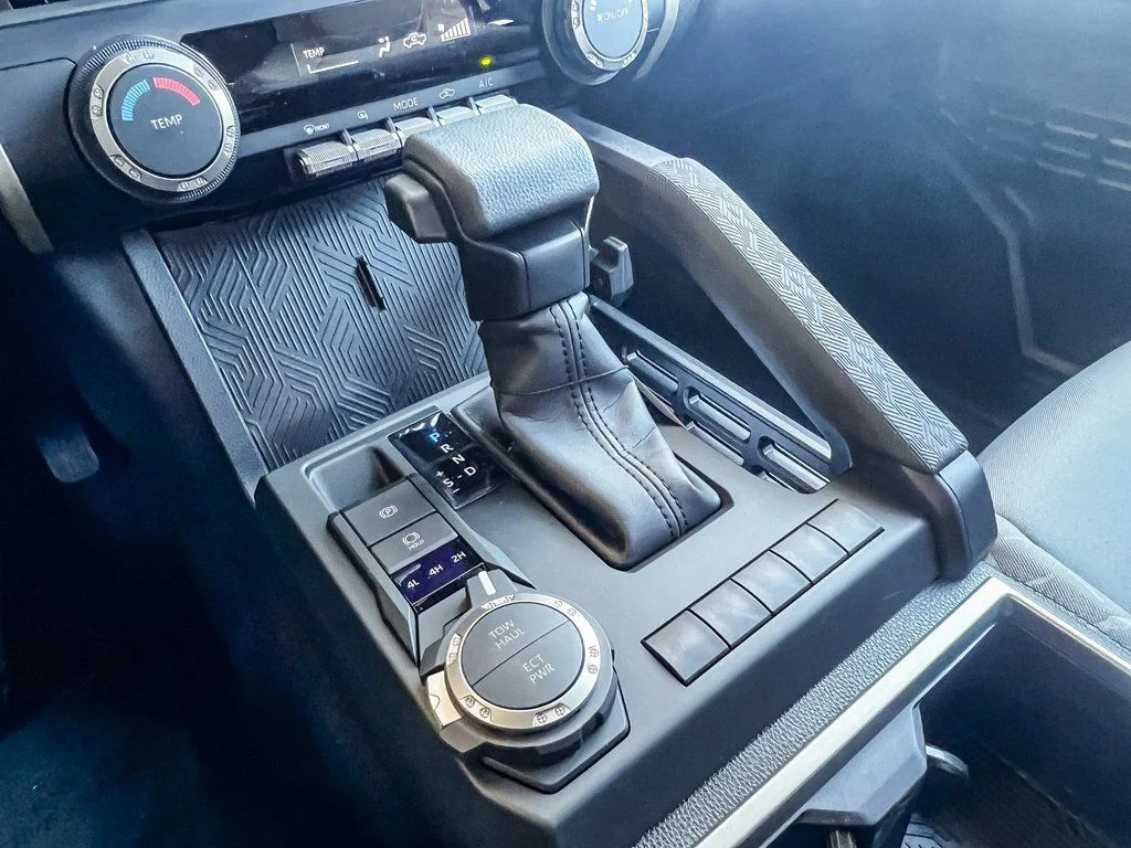 2026 Toyota Tacoma SR5 - Photo 24