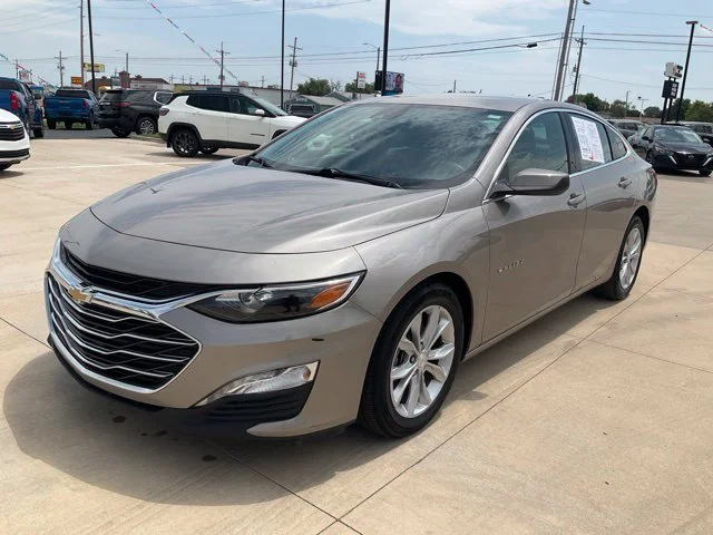 Used 2025 Gray Chevrolet LT image 40