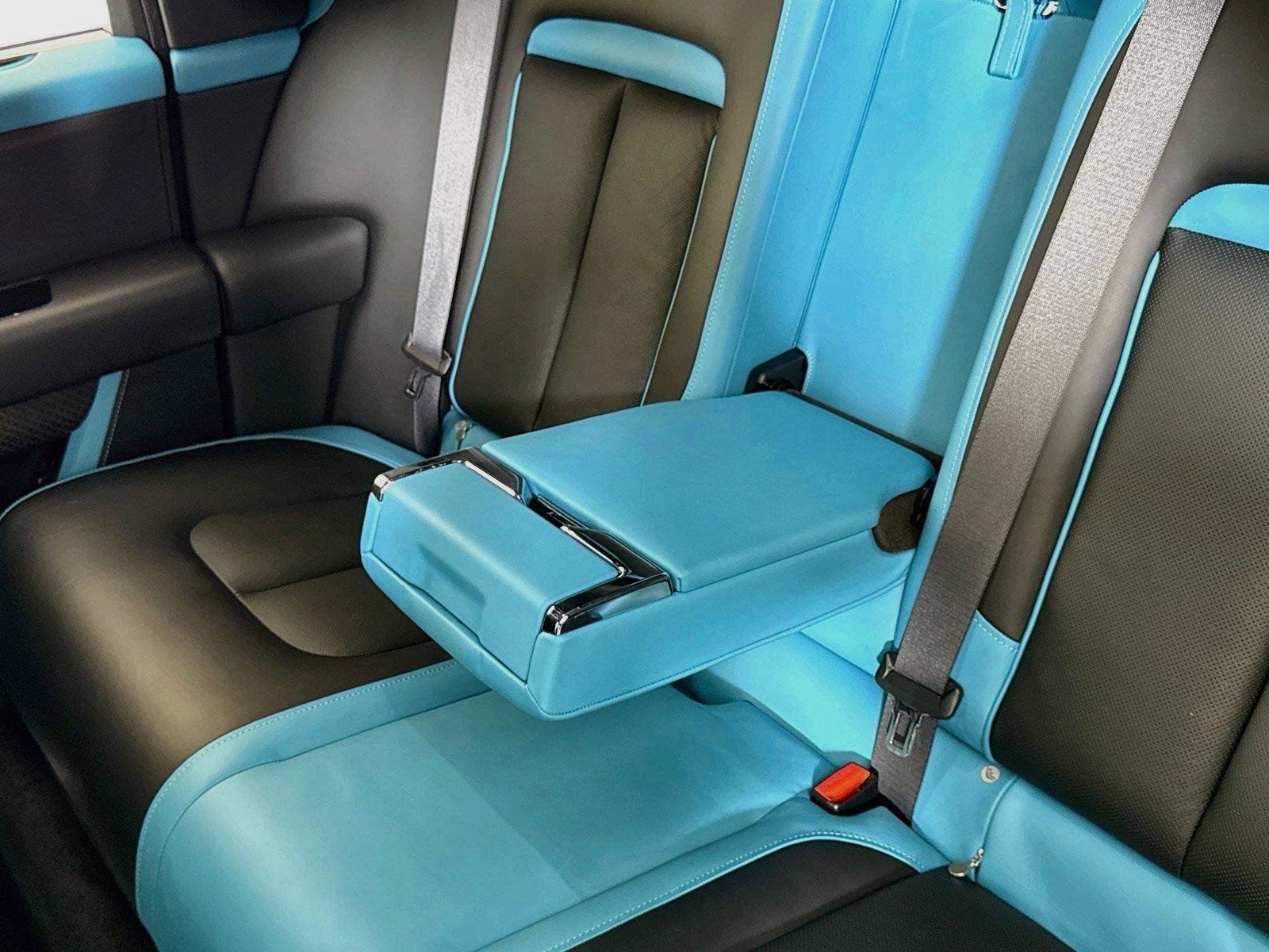 Used 2023 Gunmetal Rolls-Royce Black Badge | Rear Entertainment | 26