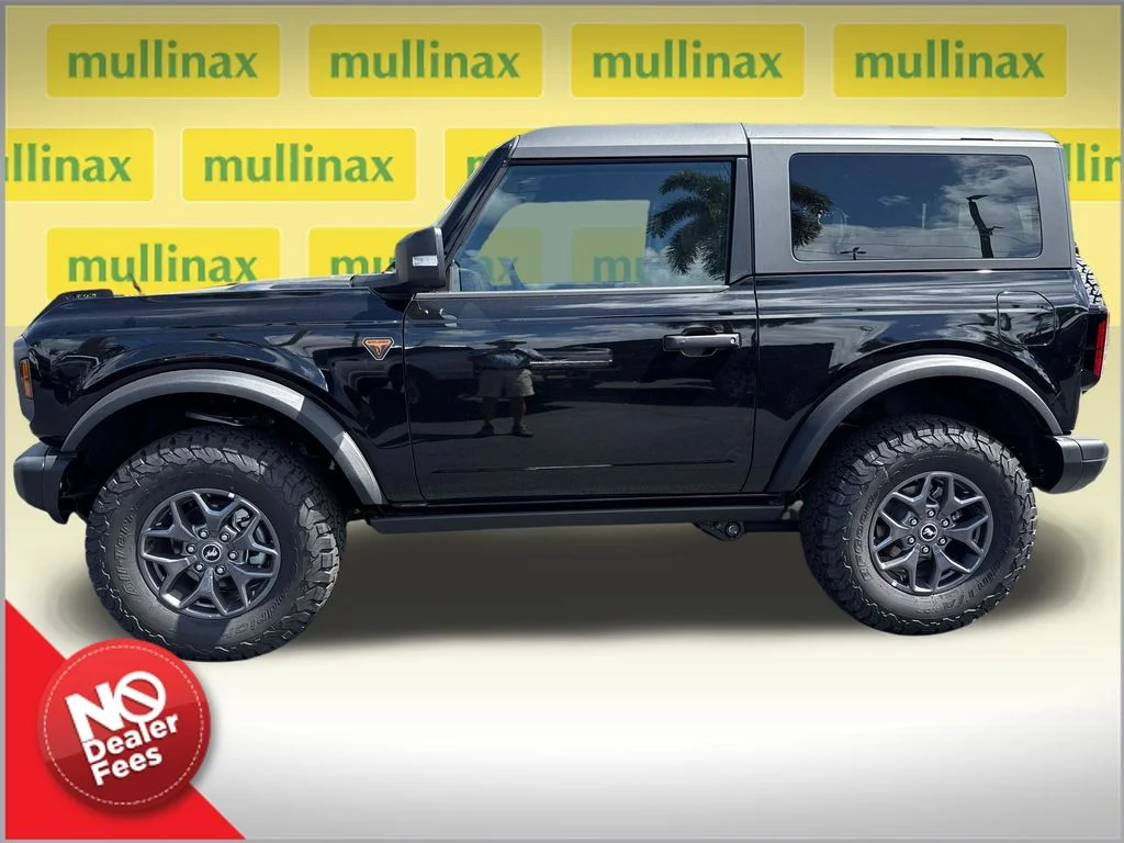 New 2025 Black Ford Badlands image 2