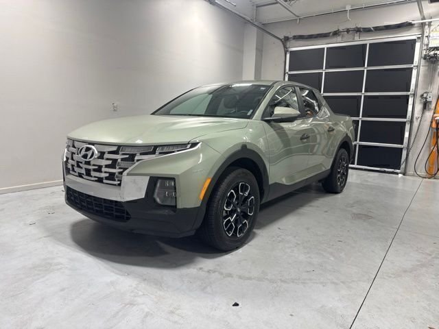 Used 2024 Green Hyundai SEL image 2