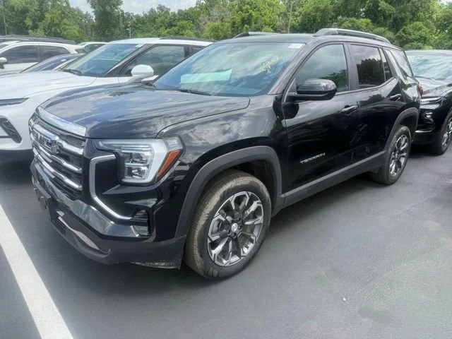 Used 2025 Ebony Twilight Metallic GMC Elevation image 1