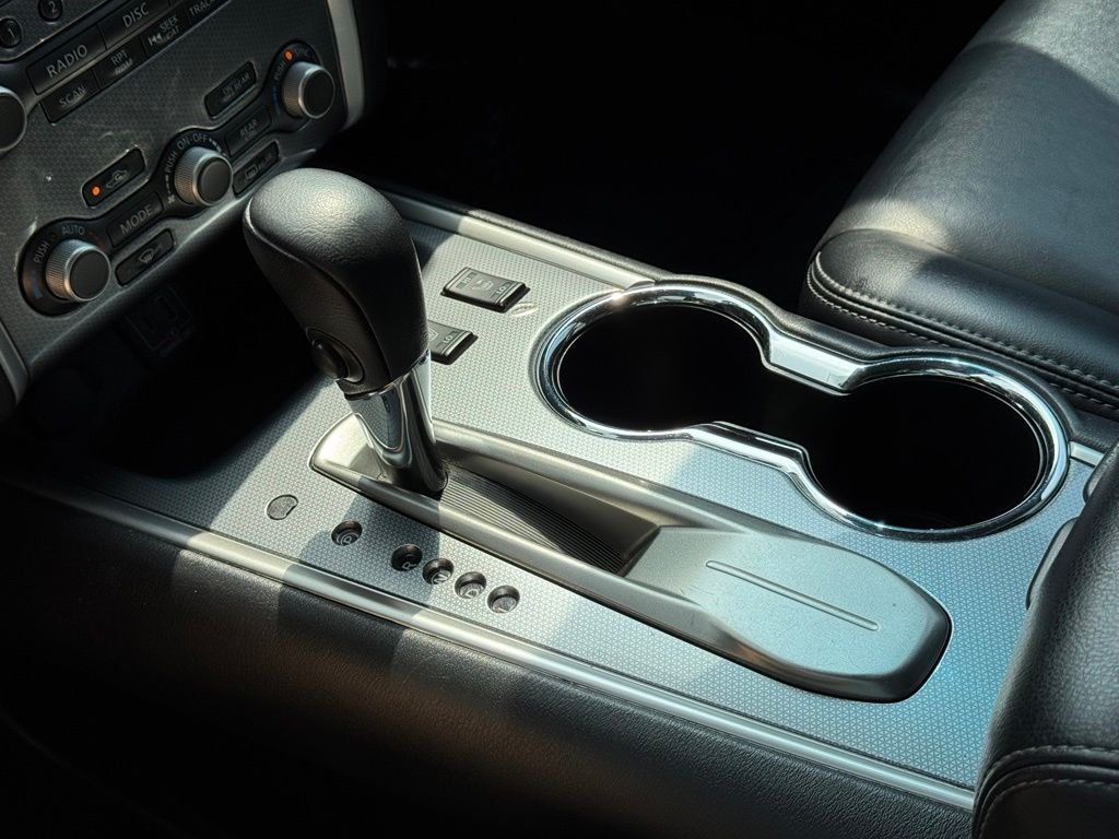 Used 2019 Black Nissan SL image 36