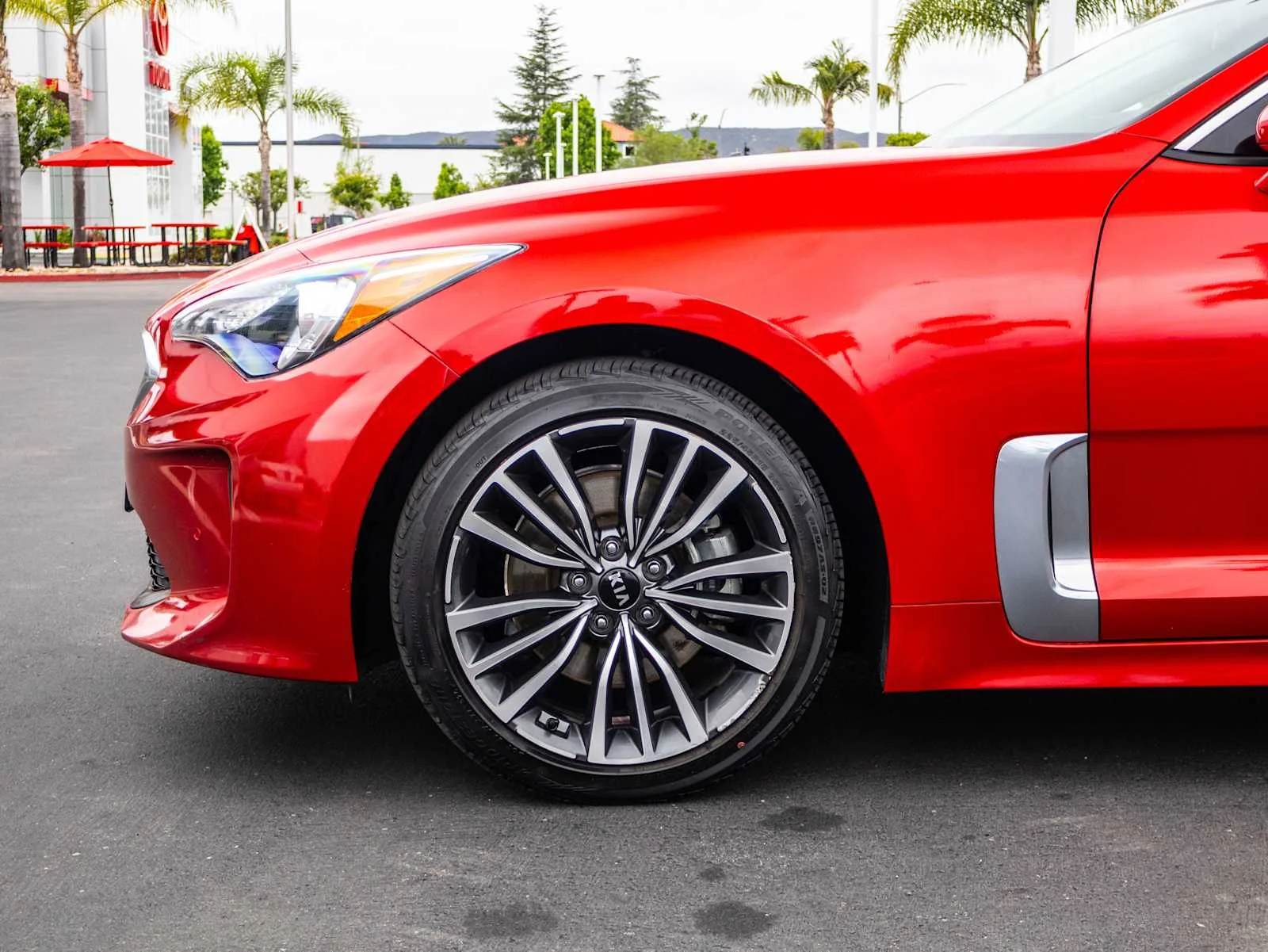 Used 2019 Red Kia Base image 7