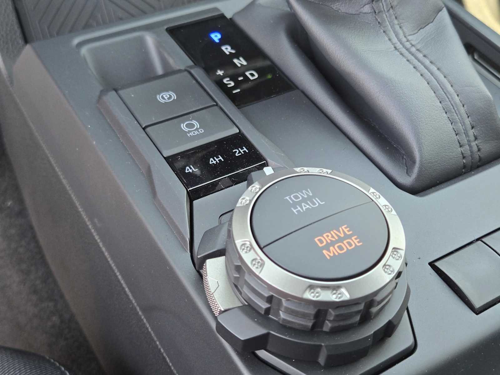 2025 Toyota Tacoma TRD Sport - Photo 29