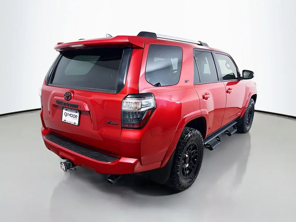 Used 2022 Barcelona Red Metallic Toyota SR5 Premium image 7
