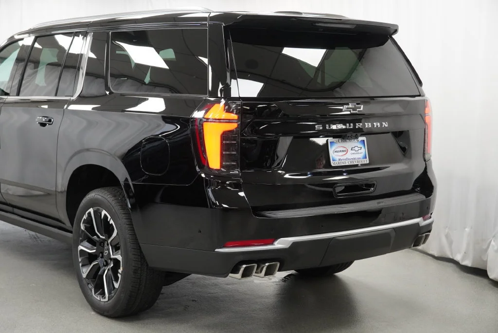 New 2026 Black Chevrolet High Country image 39