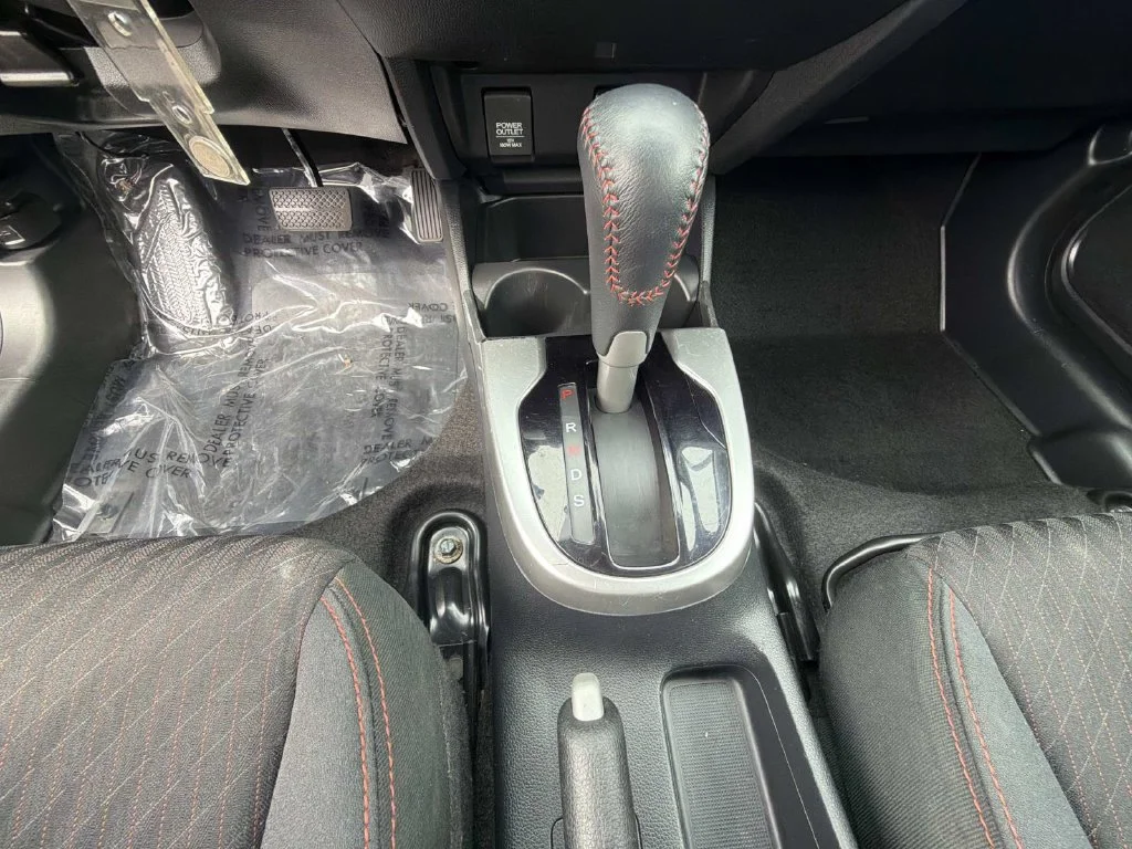 Used 2018  Honda Sport image 23