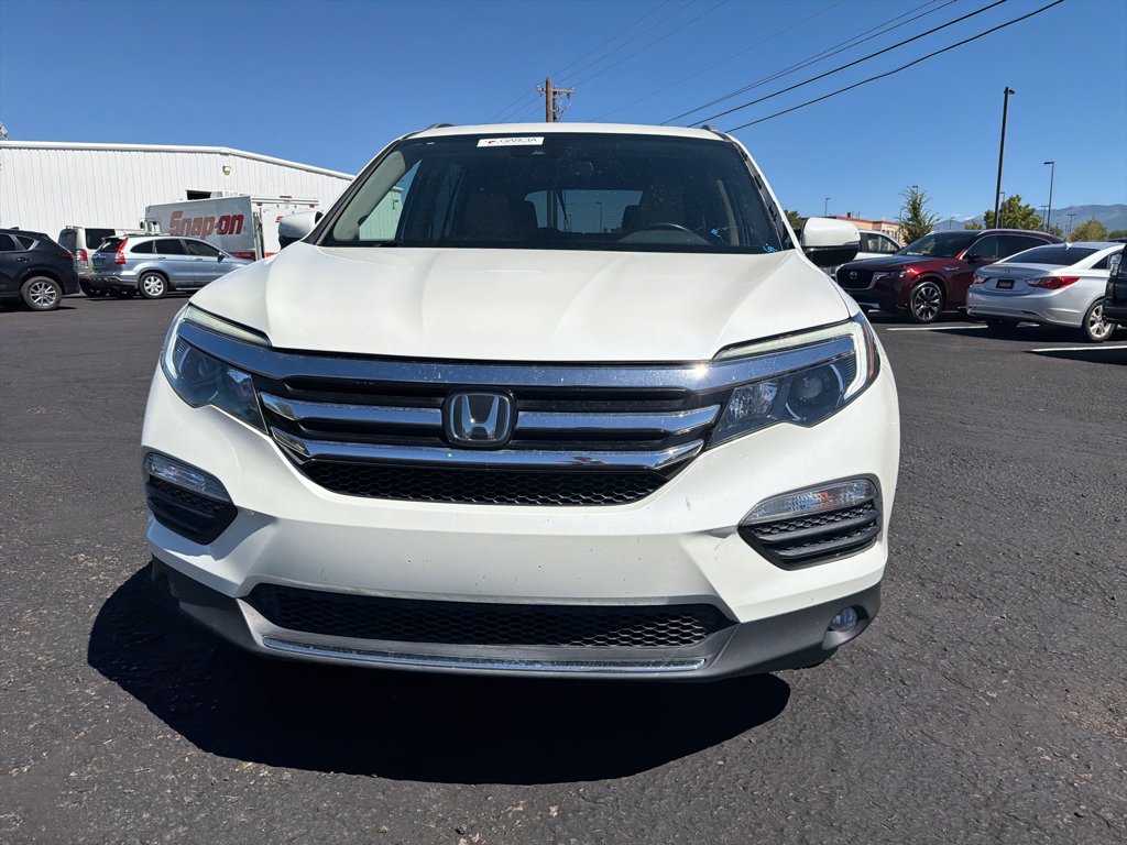 Used 2017 White Diamond Pearl Honda Touring image 2