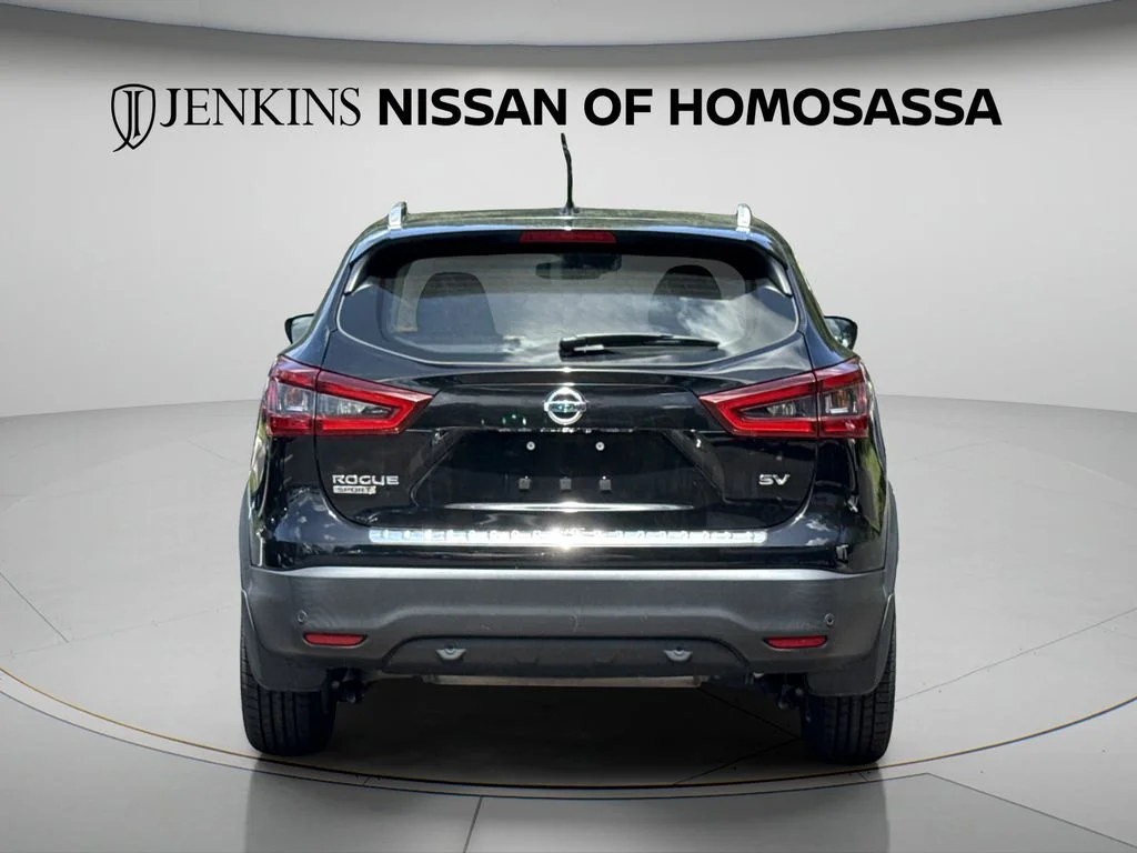 Used 2022 Black Nissan SV image 9