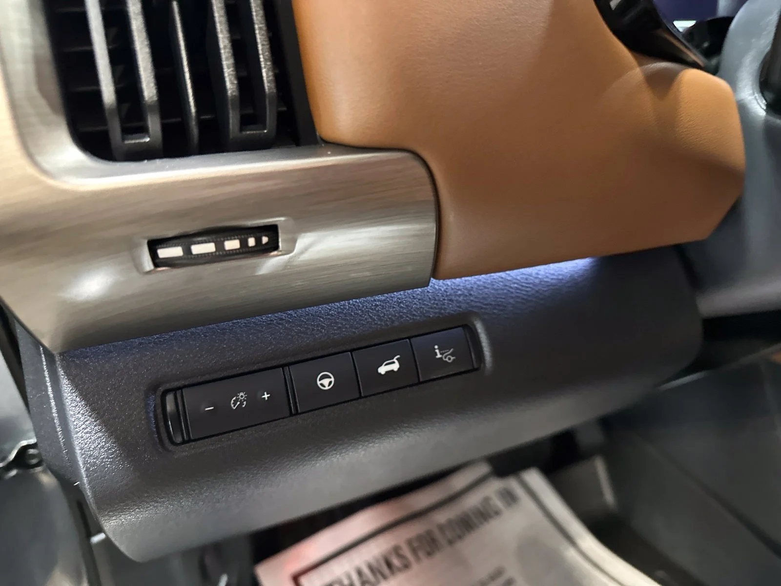 Used 2022 Gray Nissan Platinum image 15