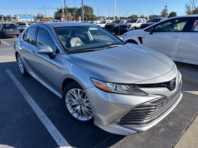 Used 2019 Silver Toyota  image 2