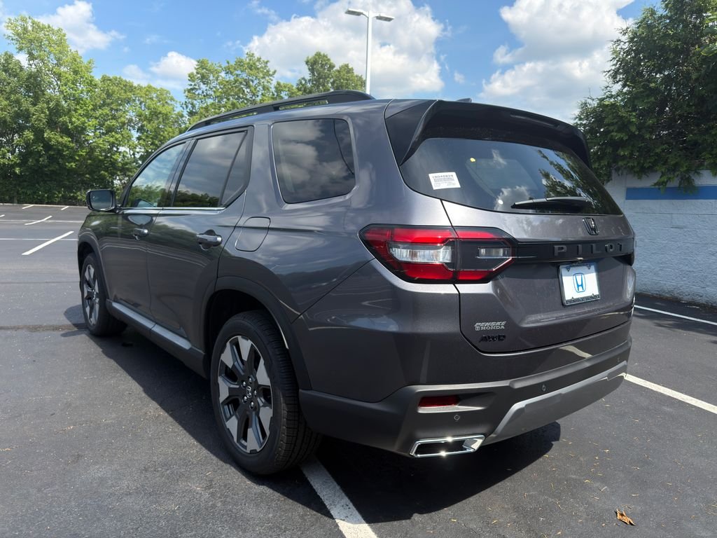 New 2026 Modern Steel Metallic Honda Touring image 3