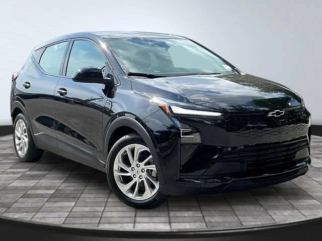 New 2027 Mosaic Black Metallic Chevrolet LT image 2