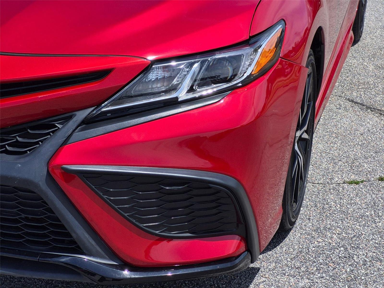 Used 2024 Supersonic Red Toyota SE image 9