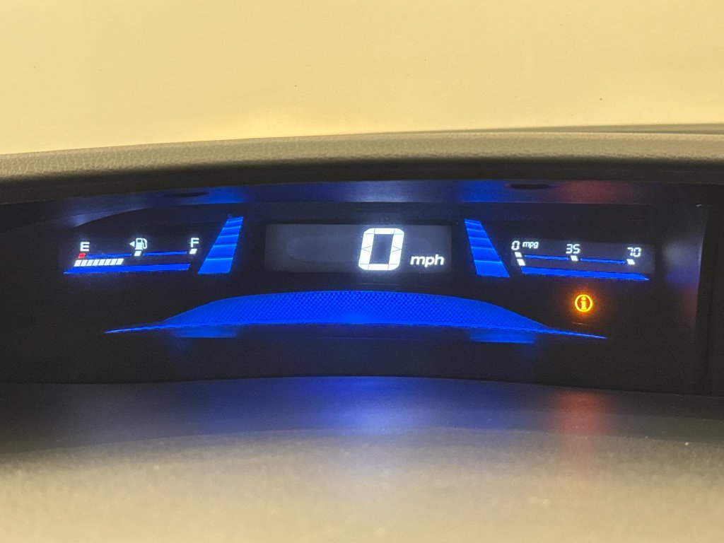 Used 2015 Alabaster Silver Metallic Honda SE image 27