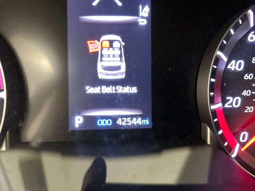 Used 2022 Gray Toyota LE image 10