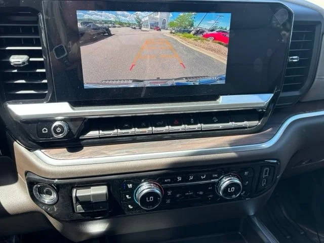 New 2026 Summit White GMC SLT image 31