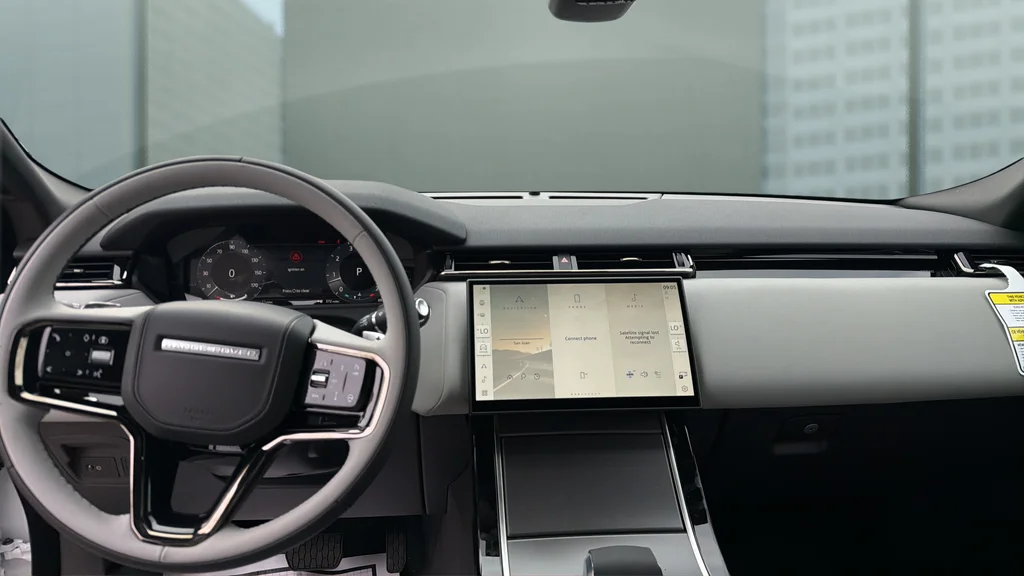 New 2026 White Land Rover S image 20