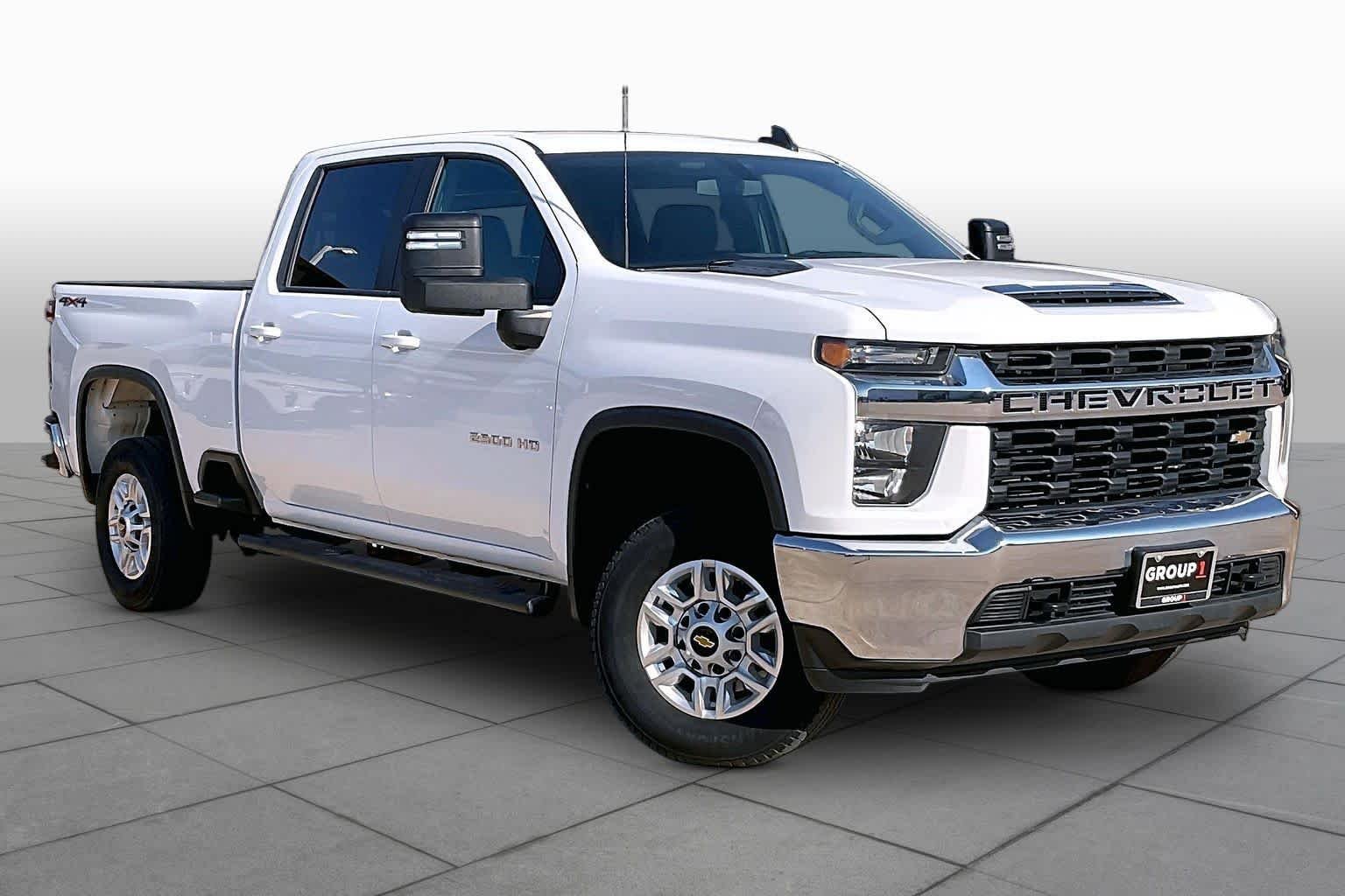 Used 2023 Summit White Chevrolet LT image 2