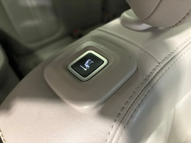 Used 2022 White Jeep Series III 4x4 image 60