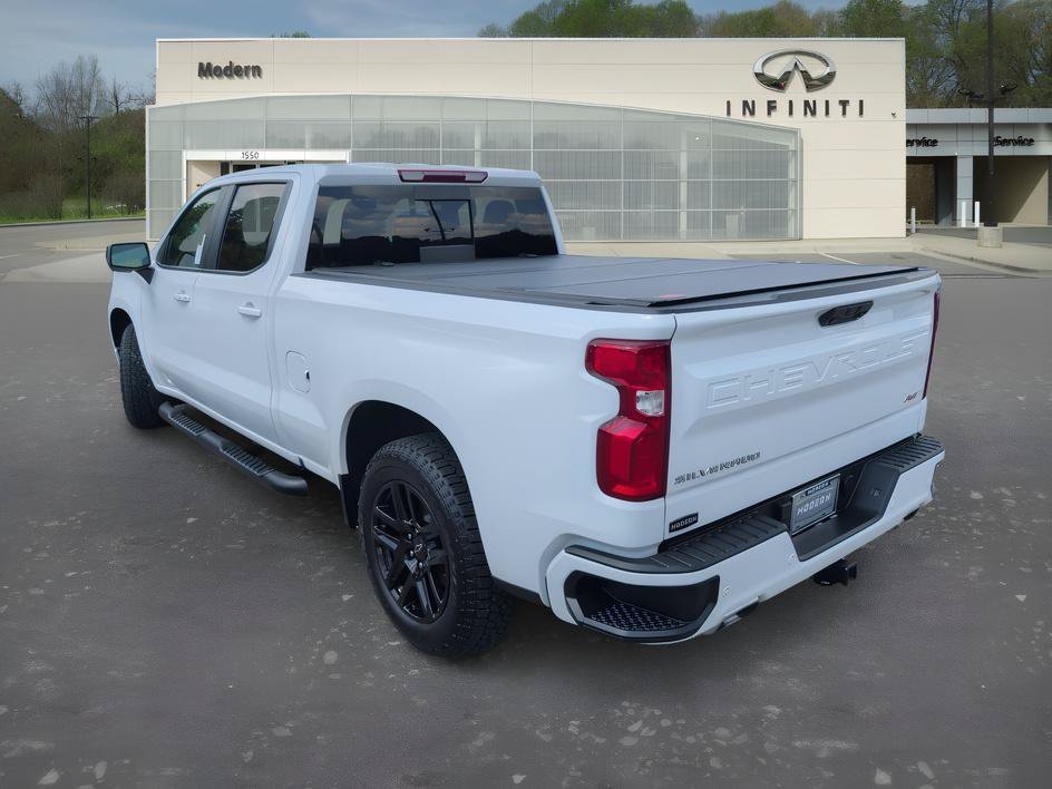 Used 2024 Summit White Chevrolet RST image 5