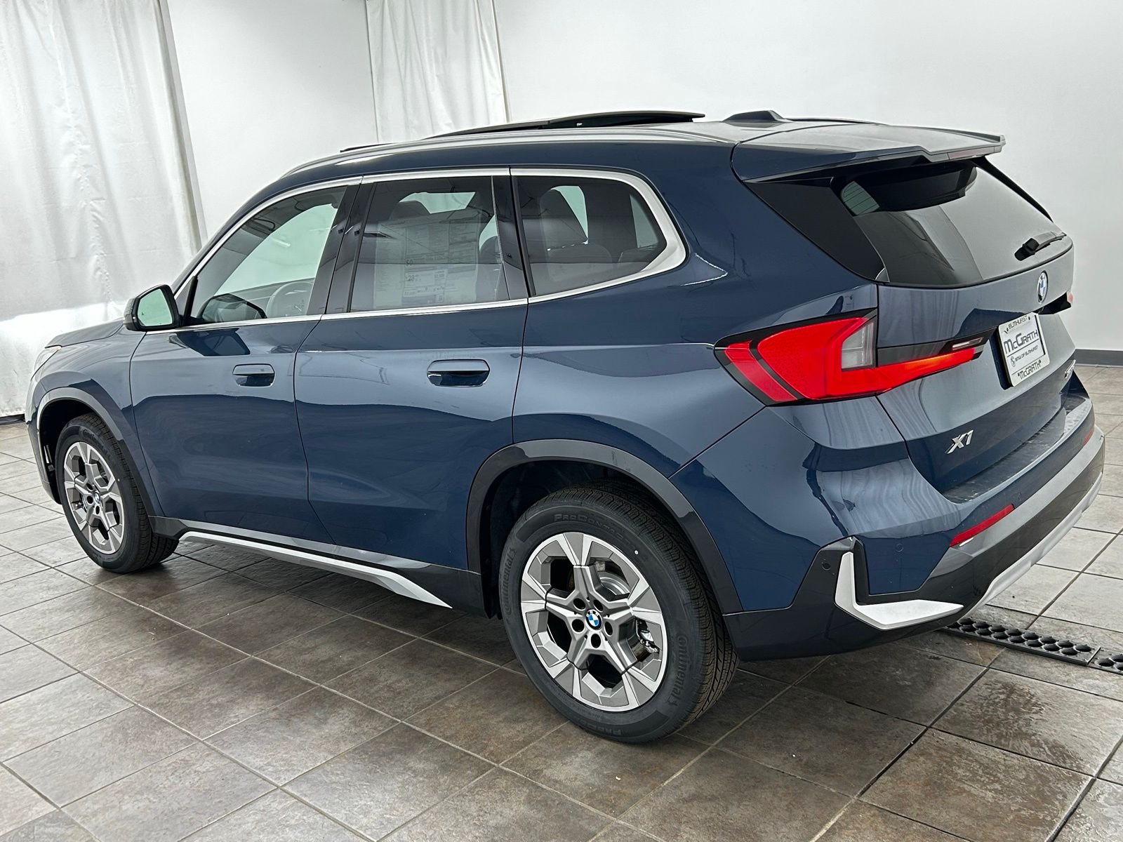New 2026 Night Dusk Blue Metallic BMW xDrive28i image 3