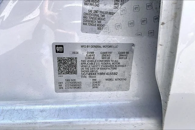 Used 2024 White GMC Denali Ultimate image 16