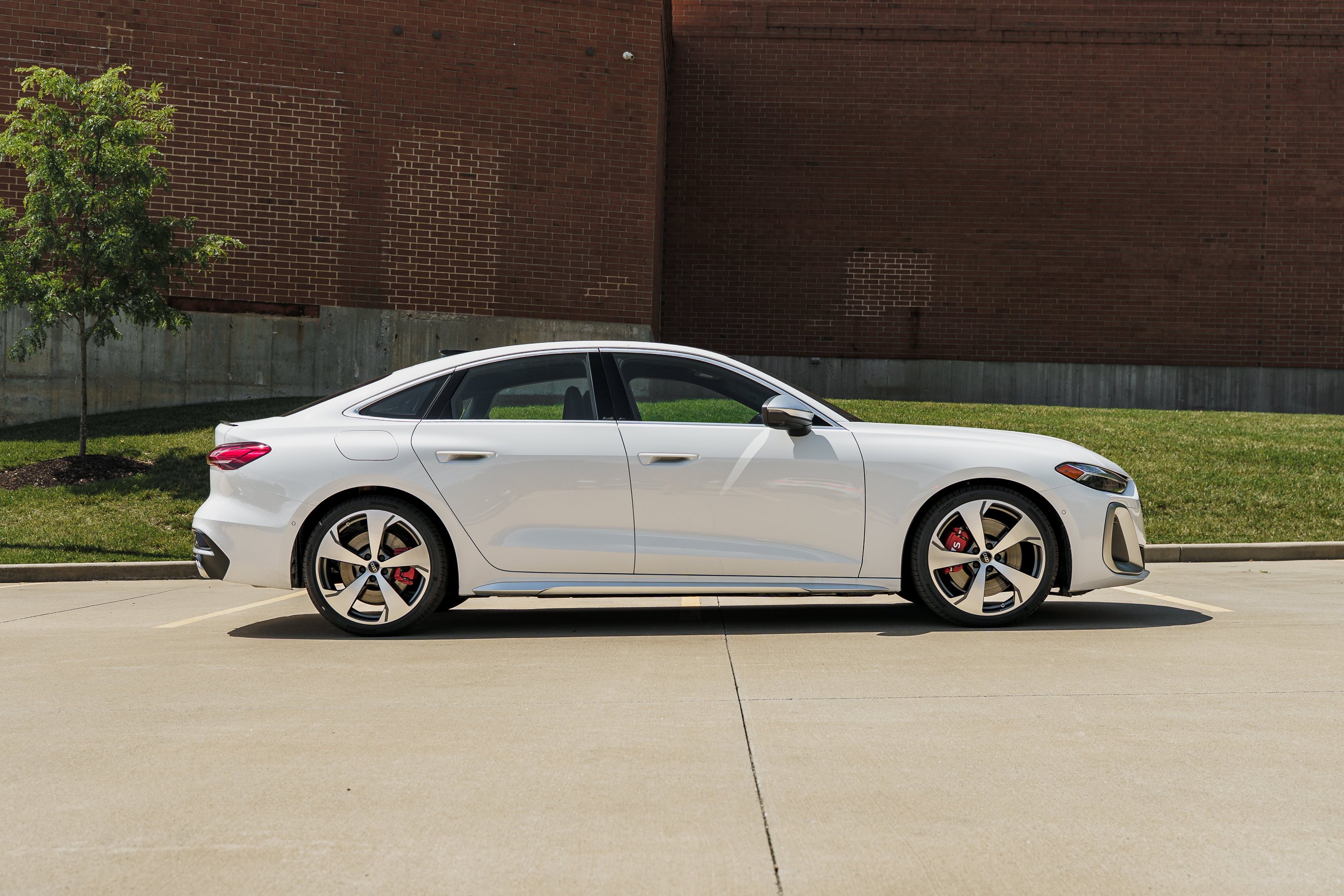 New 2026 GLACIER WHITE Audi Premium Plus image 3