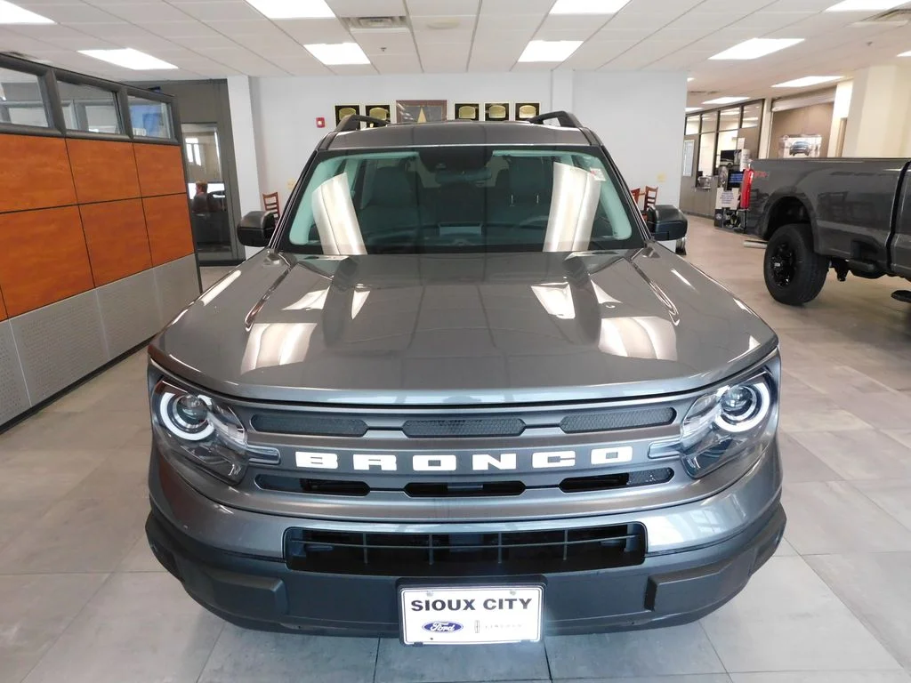 Used 2023 Carbonized Gray Metallic Ford Big Bend image 2