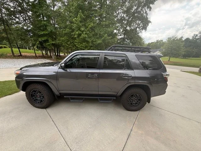 Used 2020 Gray Toyota SR5 image 1