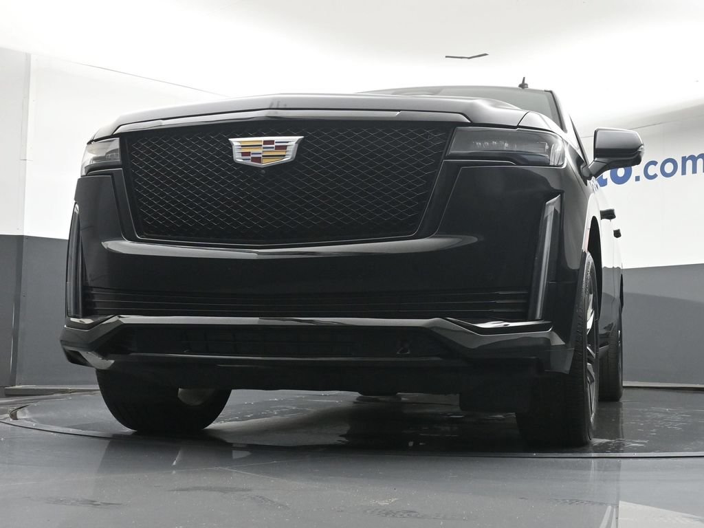 Used 2023 Black Cadillac Sport Platinum image 7