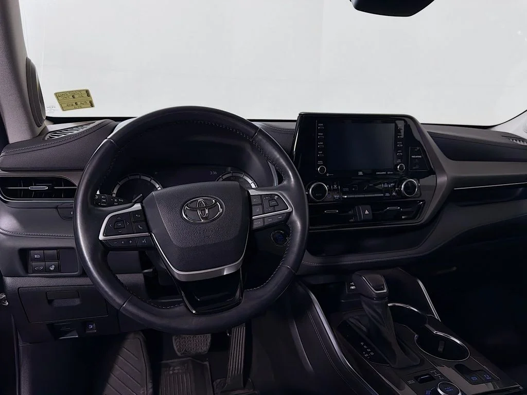 Used 2022 Brown Toyota Limited image 26