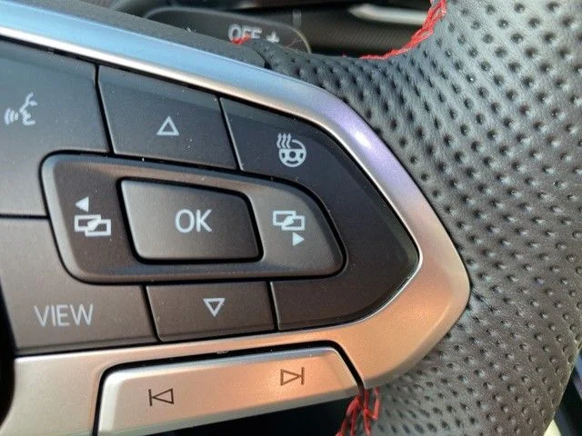 New 2026 Moonstone Gray Volkswagen 2.0T SE image 14