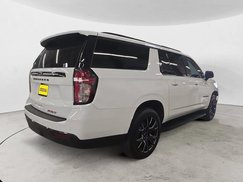 Used 2023 Summit White Chevrolet RST image 5