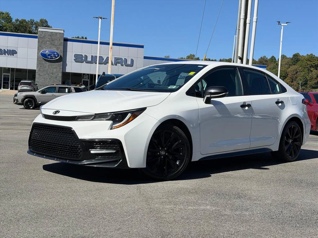 Used 2022 White Toyota SE Nightshade image 2