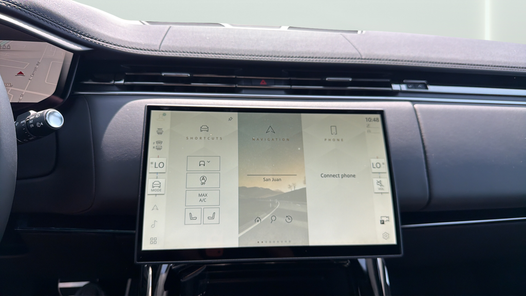 New 2026 Santorini Black Land Rover Dynamic SE image 21