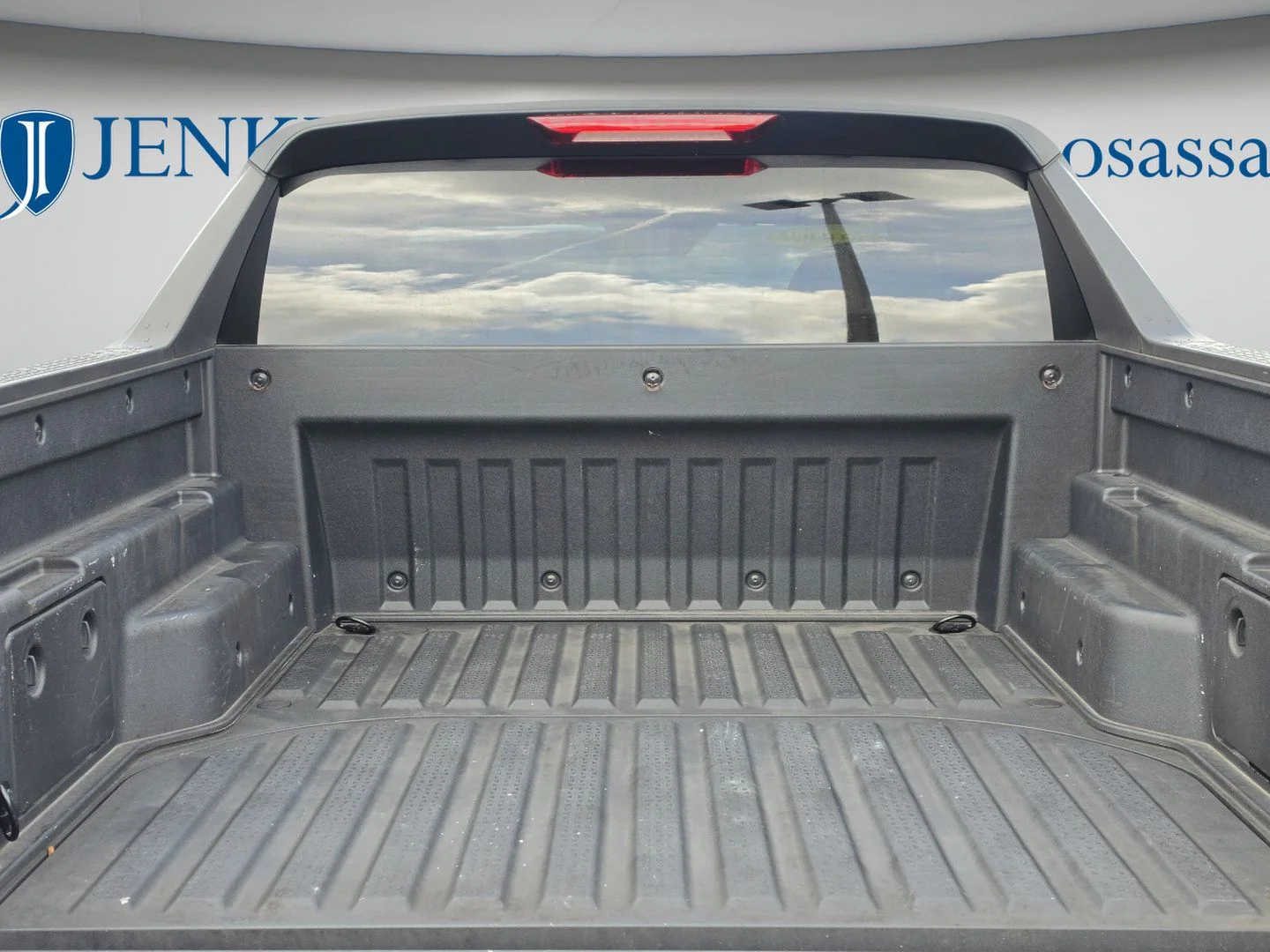 Used 2024 Green Hyundai SE image 13