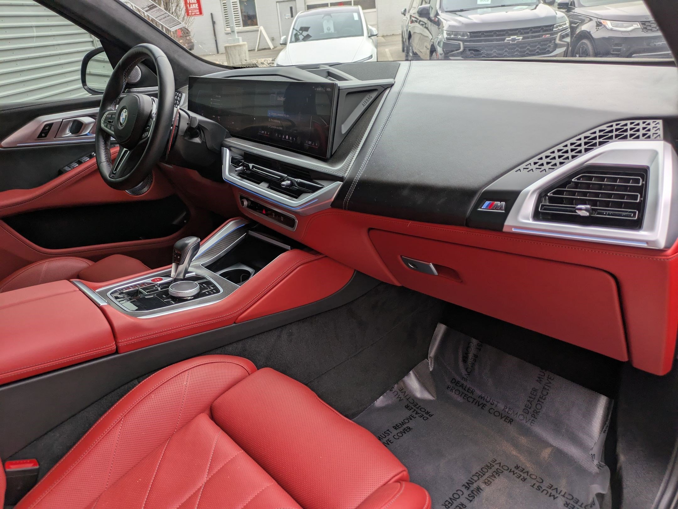 2025 BMW XM Base - Photo 28