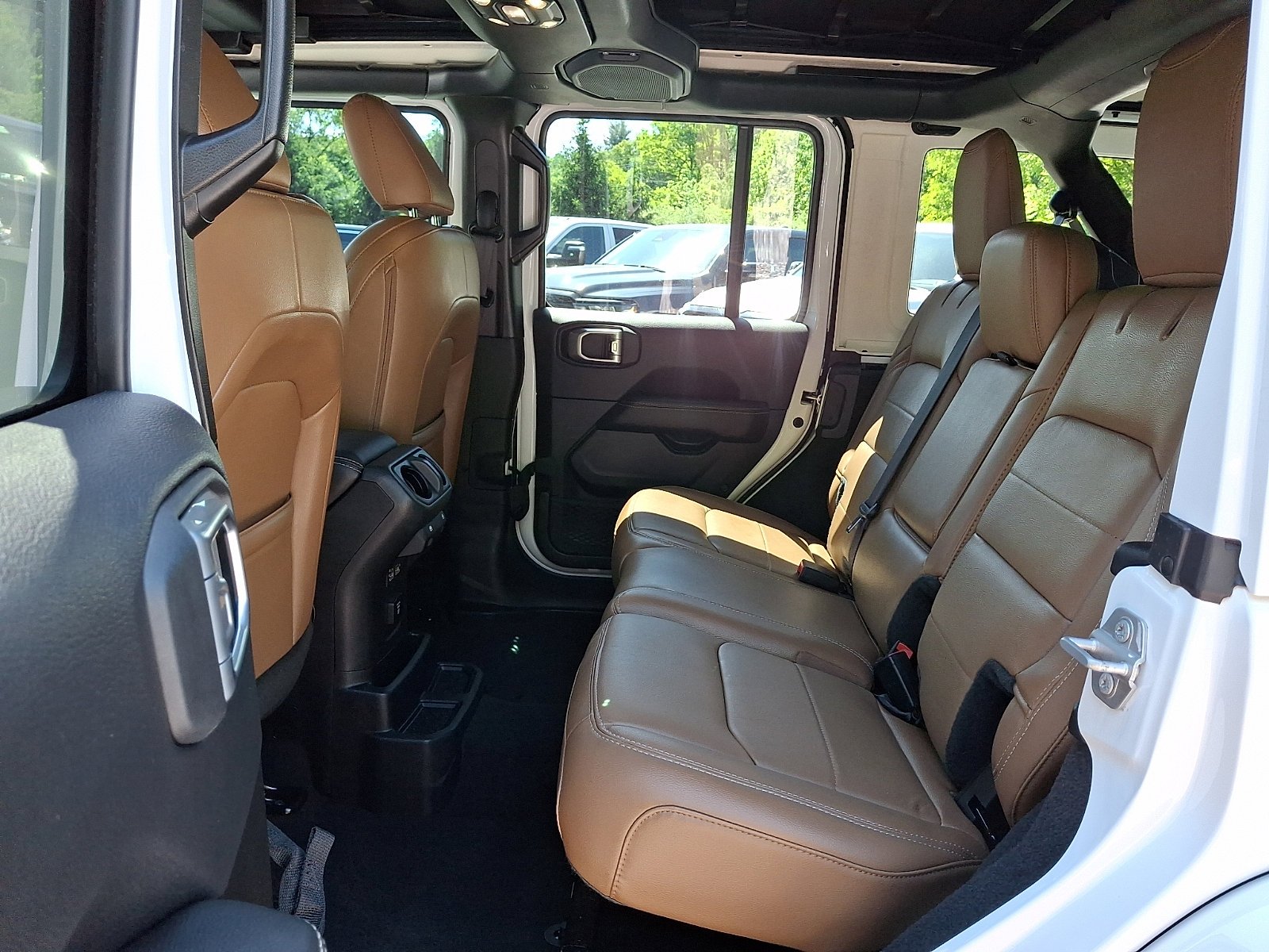 Certified Used 2023 Bright White Clearcoat Jeep Sahara image 10