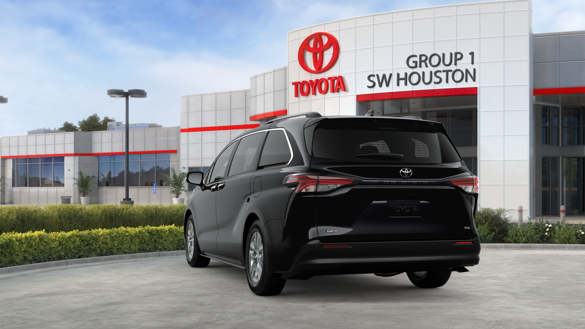 New 2026 Midnight Black Metallic Toyota XLE image 7