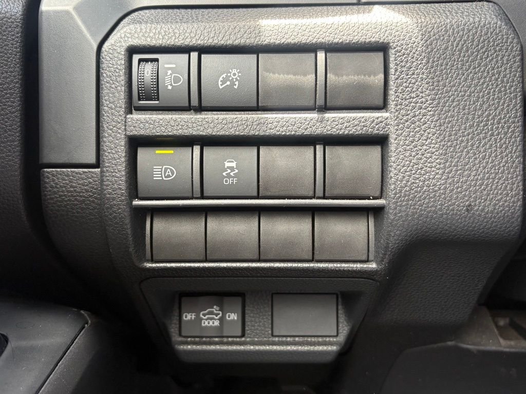 2025 Toyota Tacoma SR - Photo 25