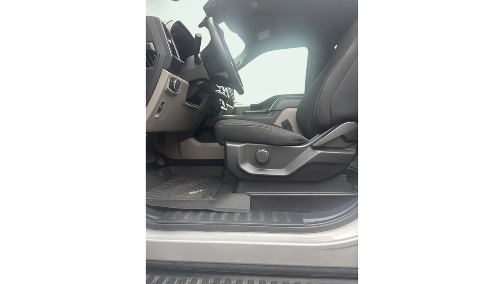 Used 2019 Ingot Silver Ford XL image 10