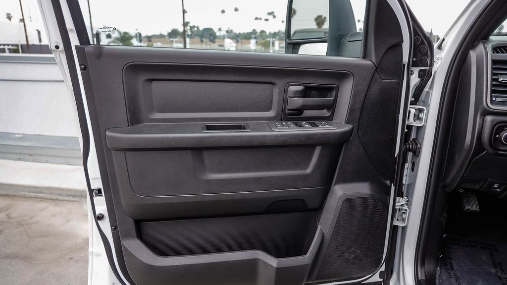 New 2026 Bright White Clearcoat Ram Tradesman image 24