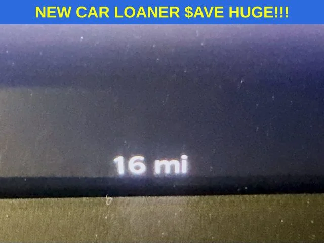 New 2026 Bright White Clear-Coat Exterior Paint Jeep  image 12