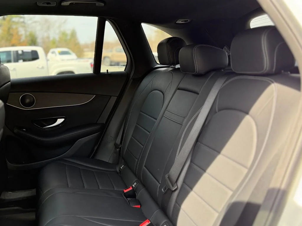 Used 2021 White Mercedes-Benz GLC 300 image 5