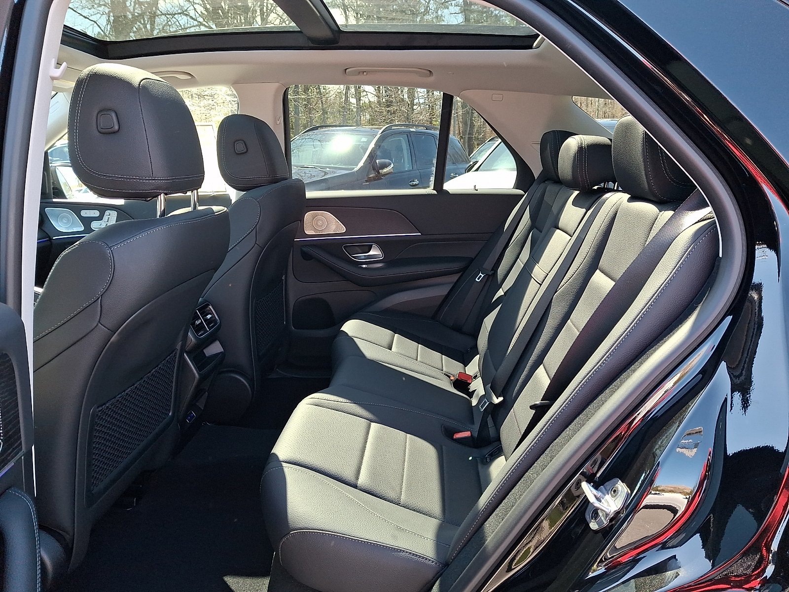 New 2026 Obsidian Black Metallic Mercedes-Benz GLE 350 image 6