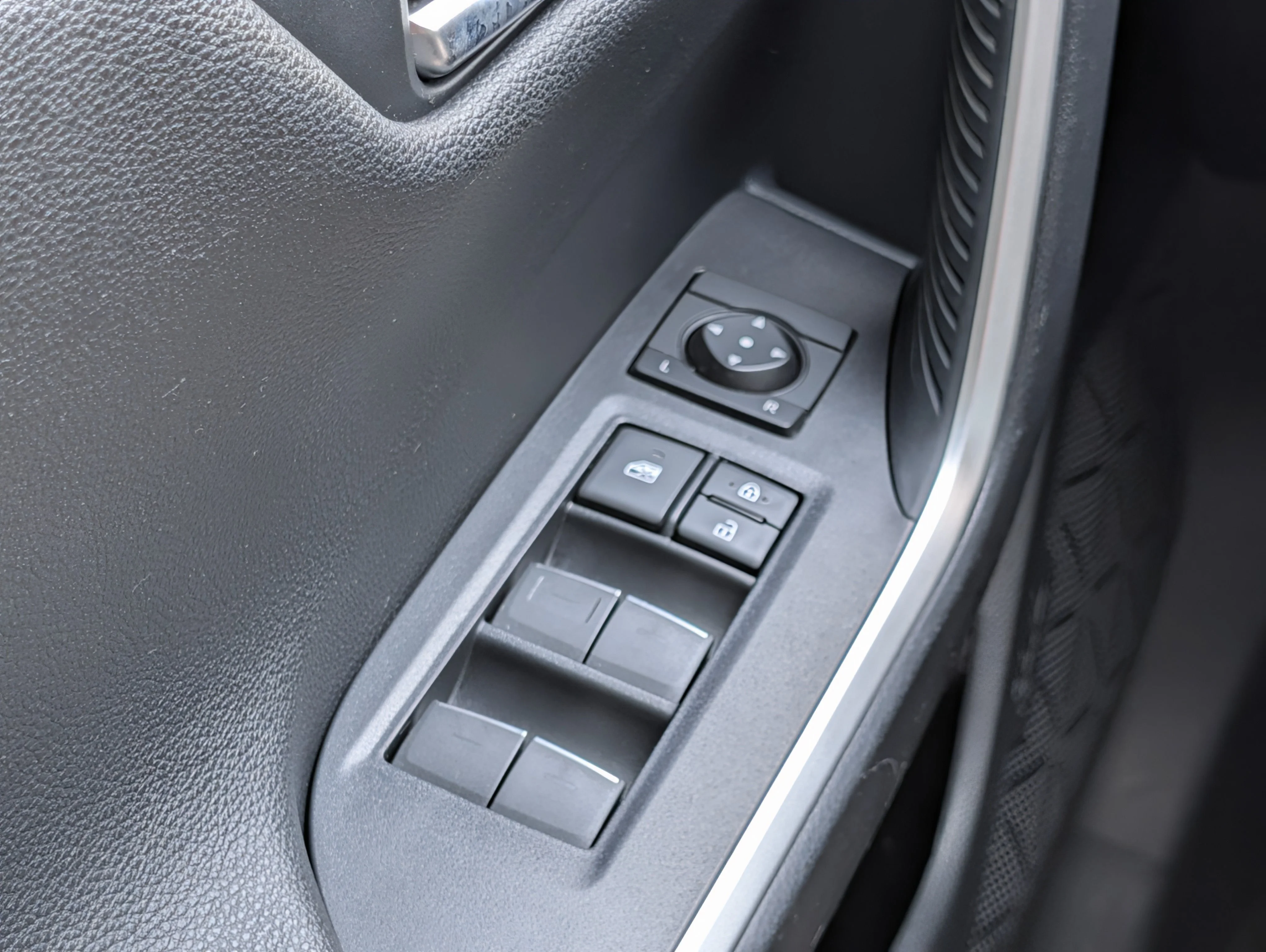 Used 2023 Wind Chill Pearl/Midnight Black Metallic Toyota XSE image 26