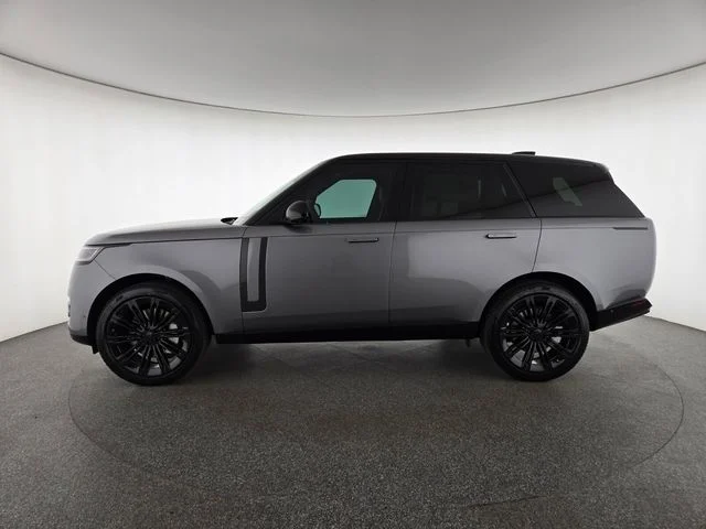 New 2026 Eiger Grey Land Rover SE image 29